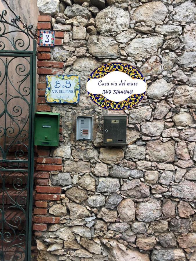 Bed and Breakfast Casa La Via del Mare Taormina Esterno foto