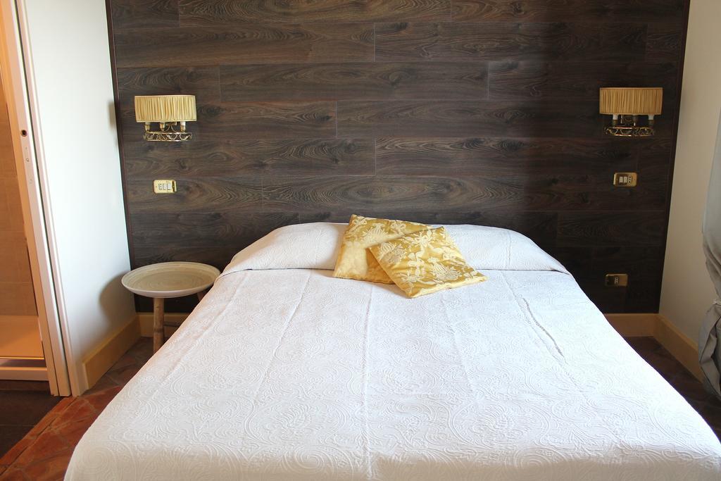 Bed and Breakfast Casa La Via del Mare Taormina Esterno foto